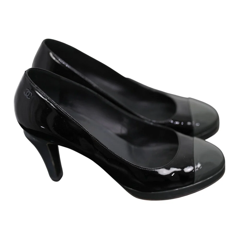 CHANEL patent leather